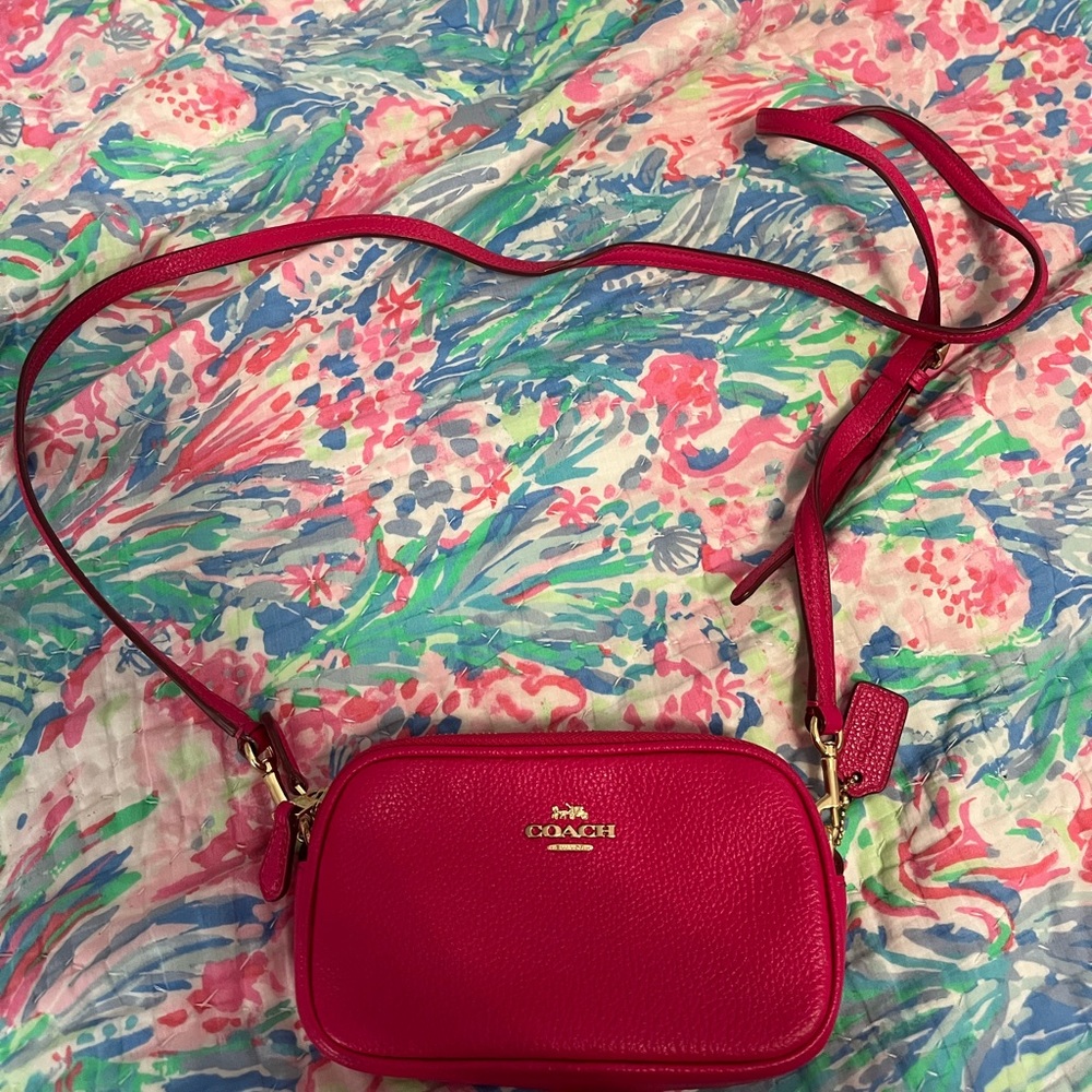 hot pink coach clutch